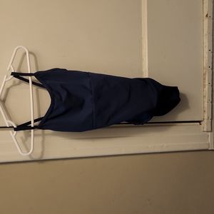 Balera Girls Navy twisted back leotard size IC